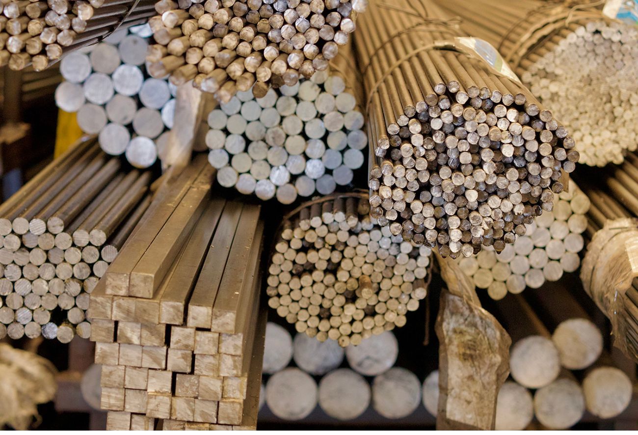 Crescimento e Perspectivas do Mercado de Distribuição de Aço no Brasil em 2025